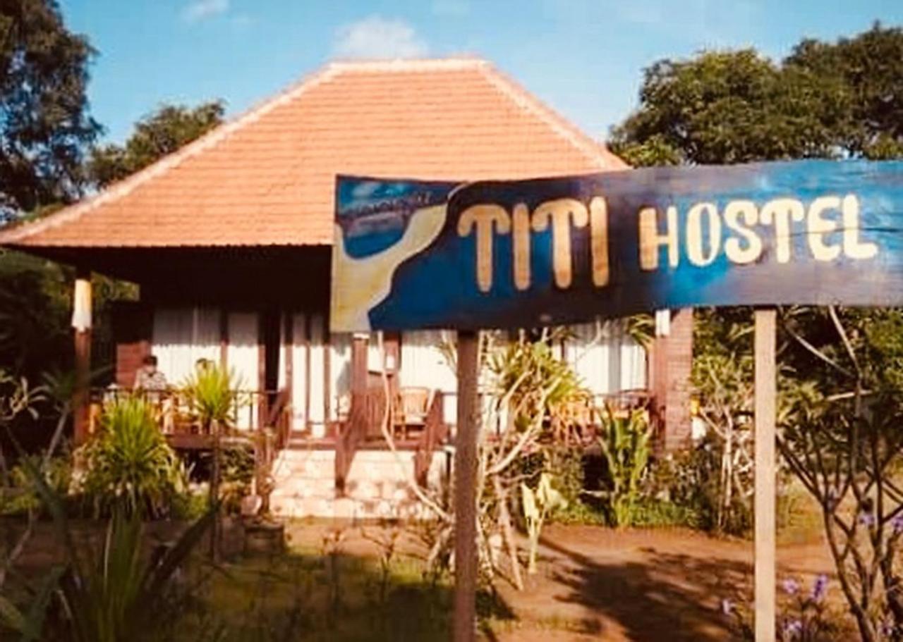 Titi Hostel Nusa Lembongan  Exterior photo